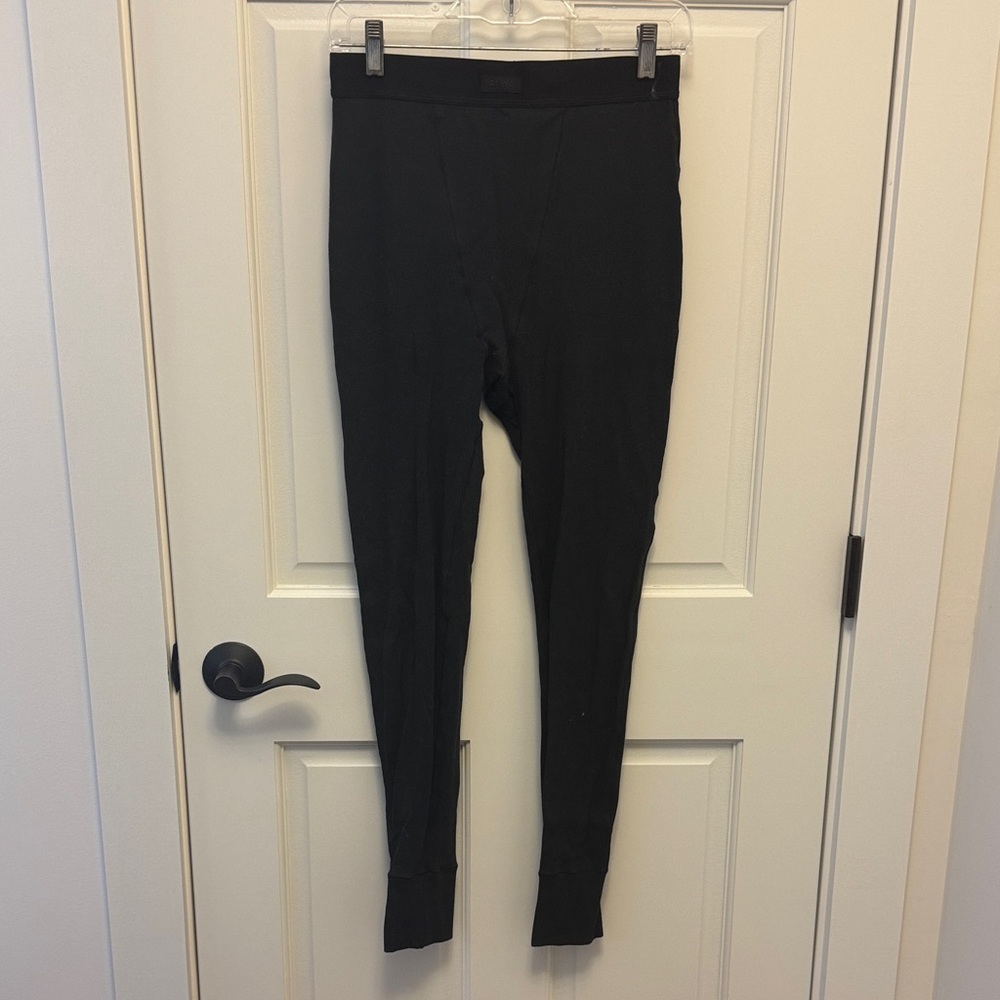 SKIMS Black Ribbed Leggings